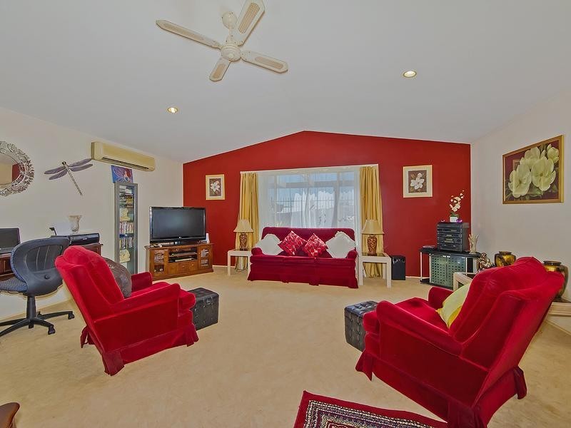 17 Ferricks Court, Upper Coomera QLD 4209