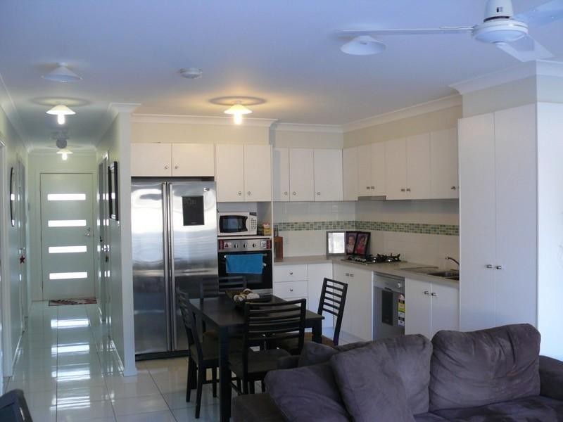 6/4 Maranoa Street, Coomera QLD 4209