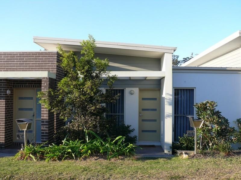 6/4 Maranoa Street, Coomera QLD 4209