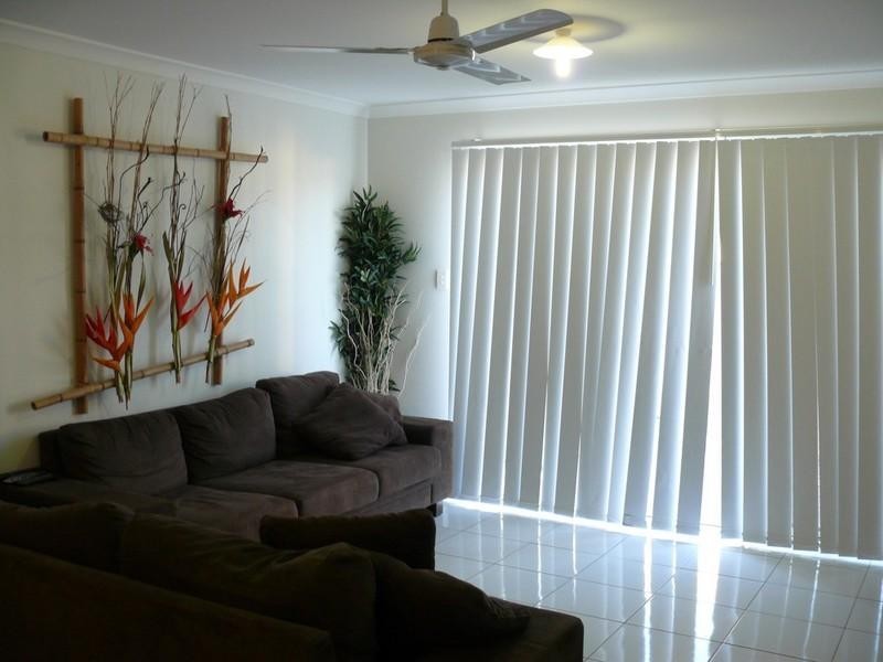 6/4 Maranoa Street, Coomera QLD 4209