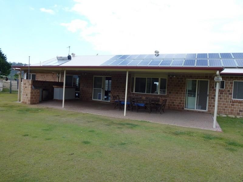 4 Polo Close, Wongawallan QLD 4210