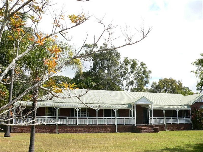 2 Ruth Terrace, Oxenford QLD 4210