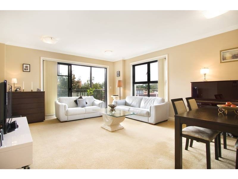 74/141 Bowden Street, Meadowbank NSW 2114