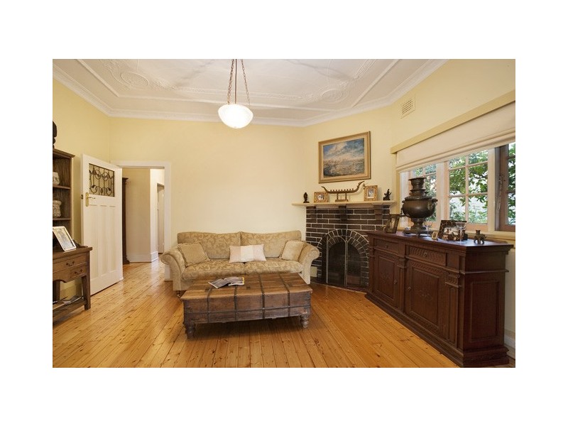 3 Bernard Avenue, Gladesville NSW 2111