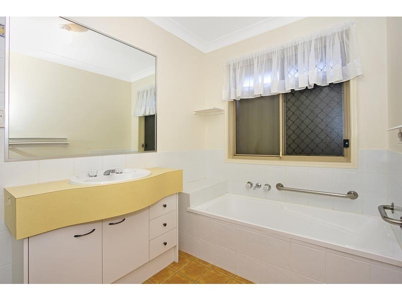 1/12 Rosewater Crescent, Tugun QLD 4224