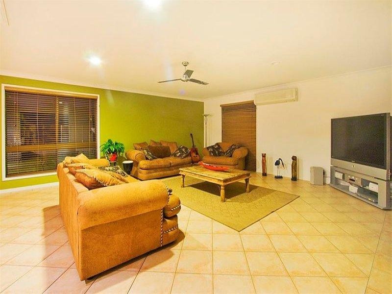 35 Mainsail Street, Currumbin Waters QLD 4223