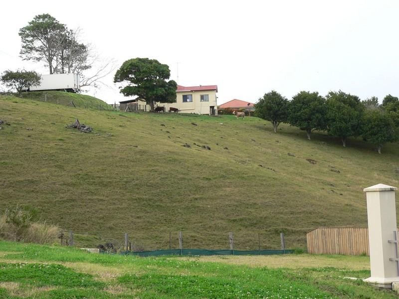 2 Champagne Drive, Tweed Heads NSW 2485