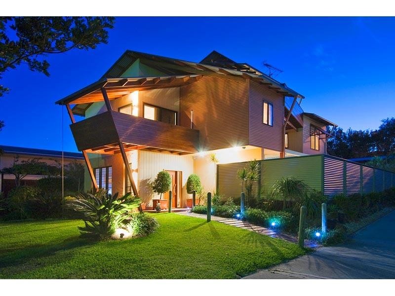 18 Casuarina Way, Casuarina NSW 2487