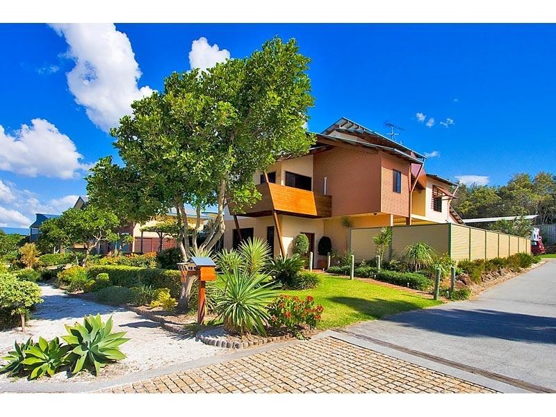 18 Casuarina Way, Casuarina NSW 2487