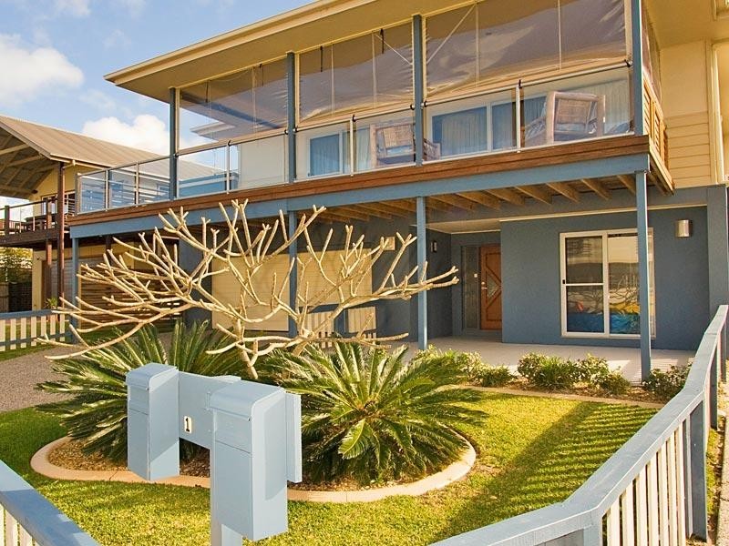 692 Casuarina Way, Casuarina NSW 2487