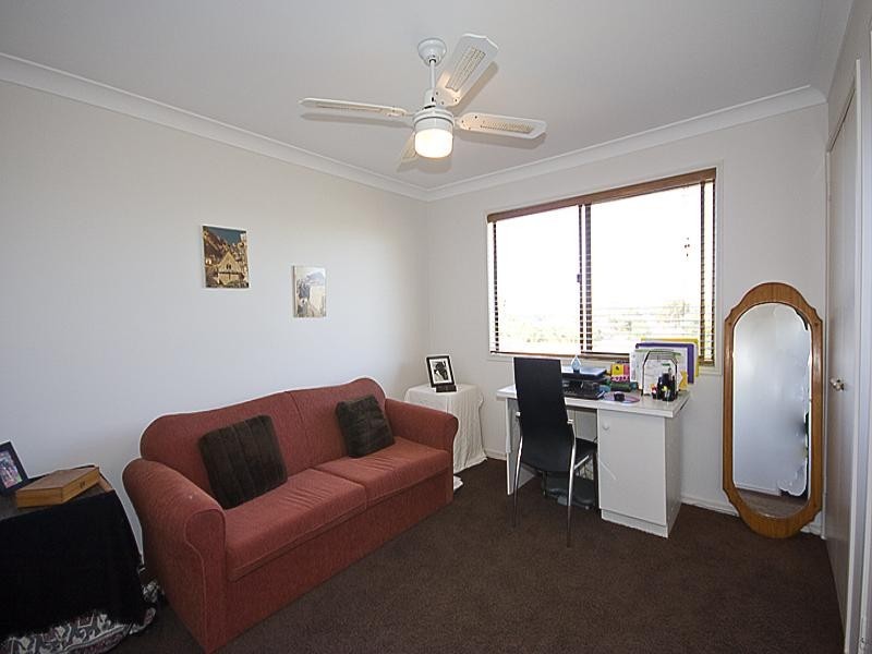 2/33 Mariners Crescent, Banora Point NSW 2486
