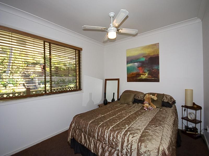 2/33 Mariners Crescent, Banora Point NSW 2486