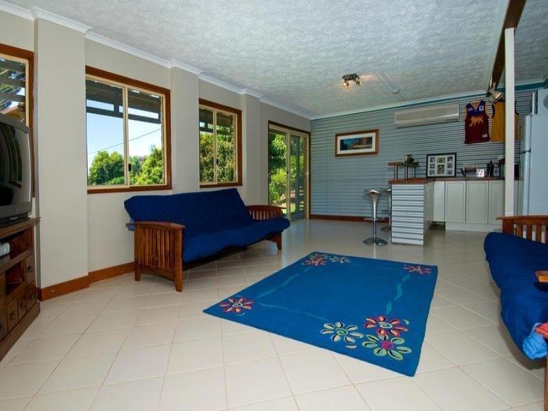 37 Parkes Lane, Terranora NSW 2486