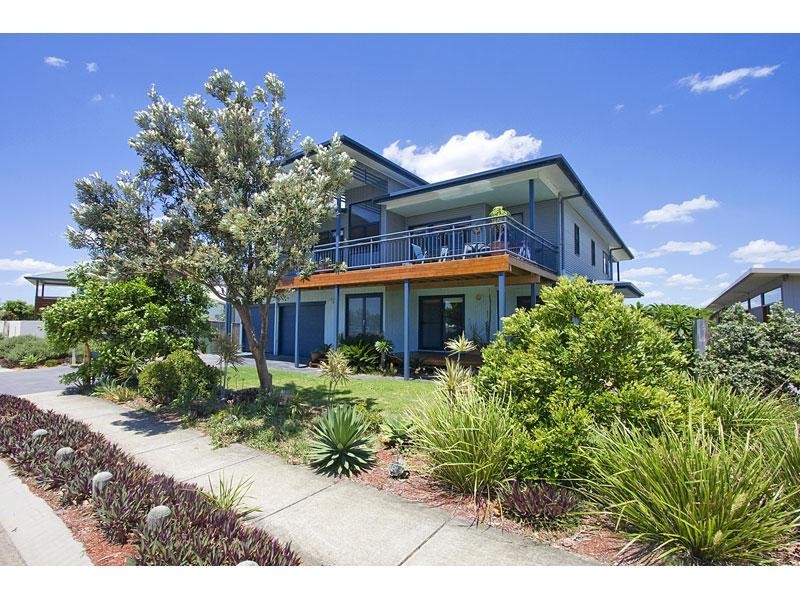 584 Casuarina Way, Casuarina NSW 2487