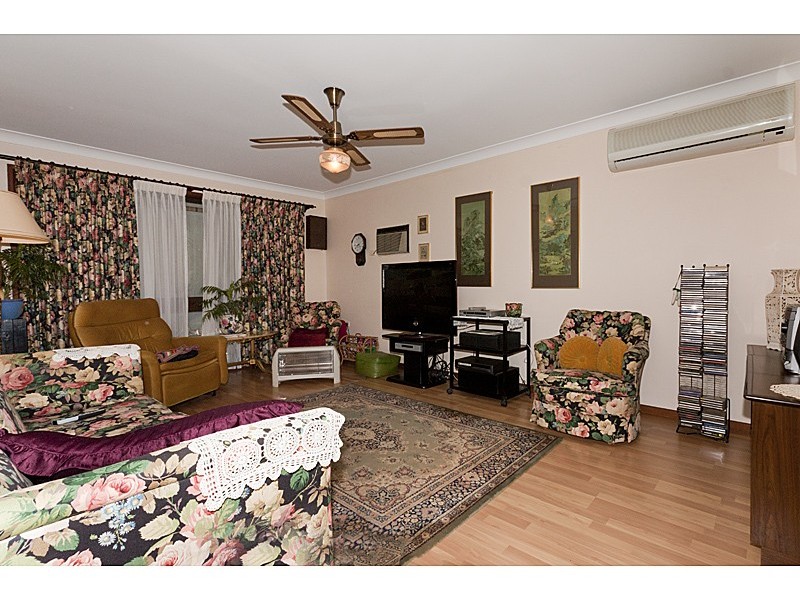 32 Durigan Place, Banora Point NSW 2486