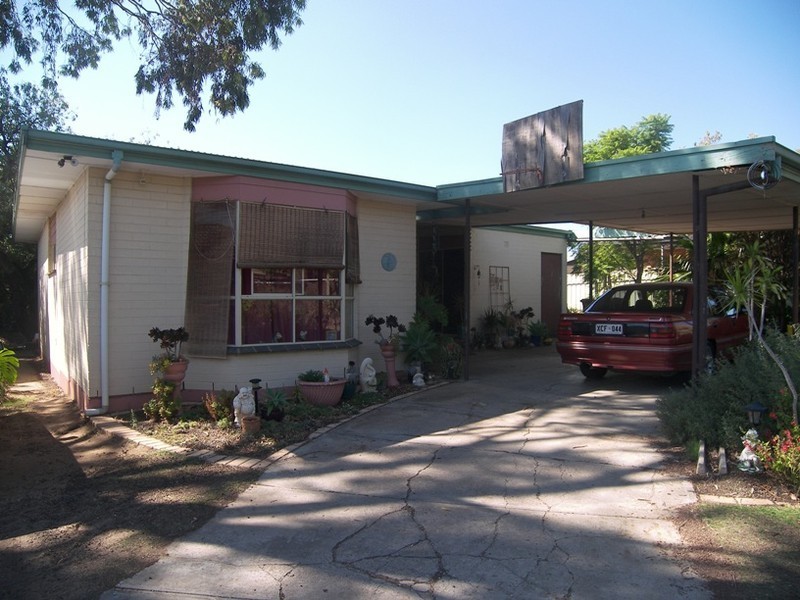 4 Gould Street, Para Hills SA 5096