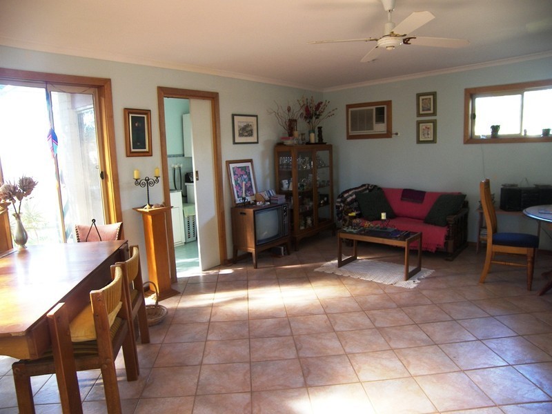 4 Gould Street, Para Hills SA 5096