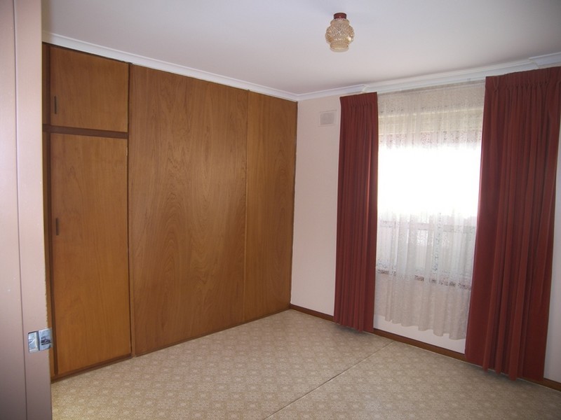16 Harrow Road, Para Hills West SA 5096