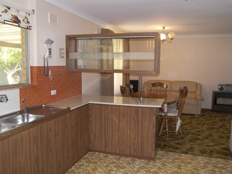 16 Harrow Road, Para Hills West SA 5096