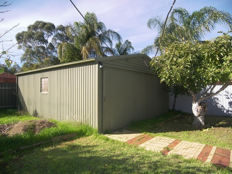 16 Harrow Road, Para Hills West SA 5096