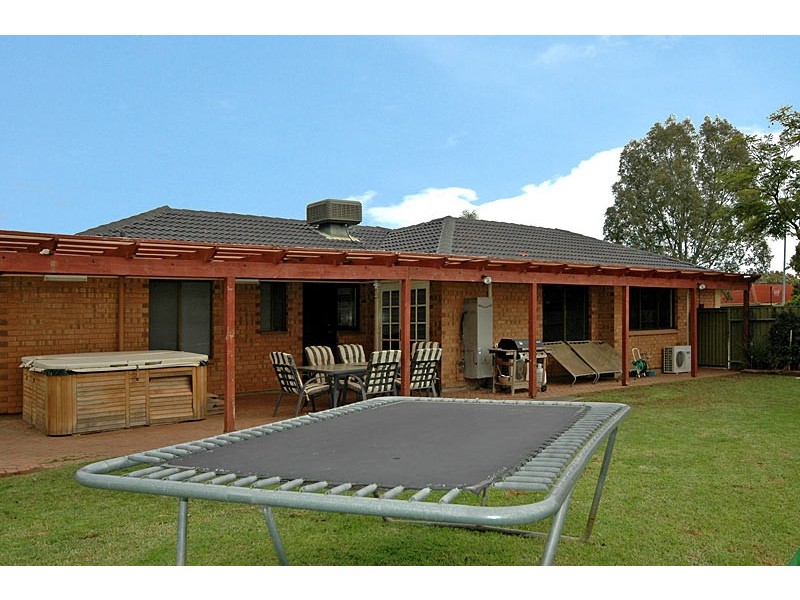 18 Redford Street, Paralowie SA 5108