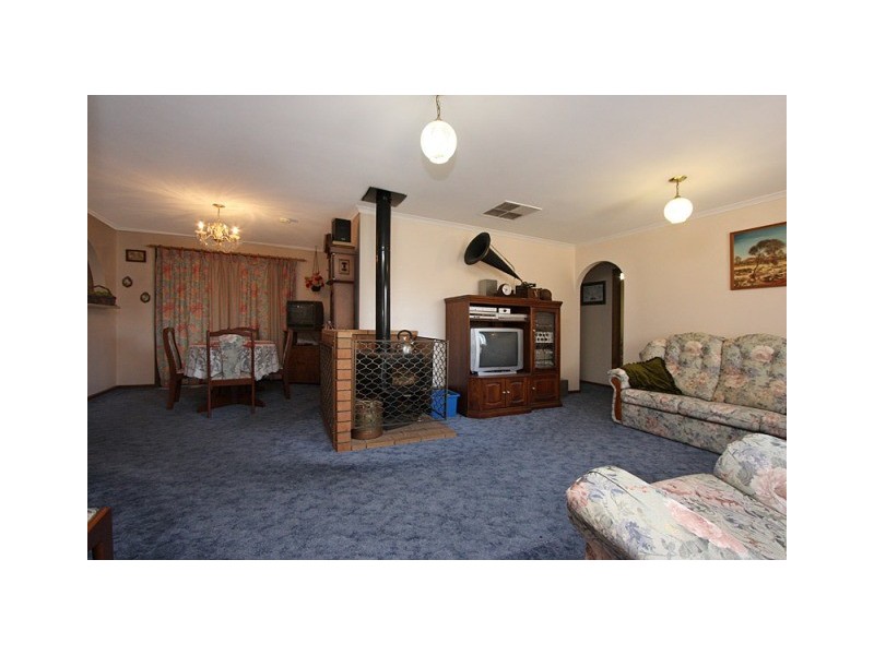 4 Olive Court, Parafield Gardens SA 5107