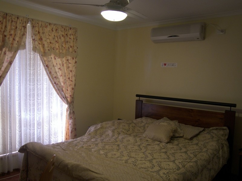 4 Bauhinia Drive, Parafield Gardens SA 5107