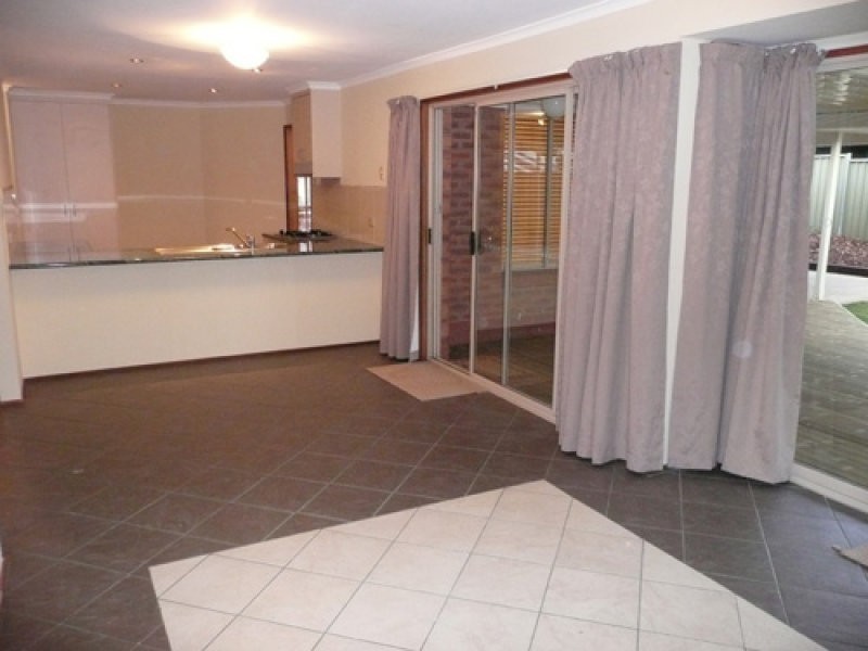 24 Birchdale Circuit, Hillbank SA 5112