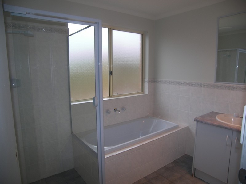 77 General Drive, Paralowie SA 5108