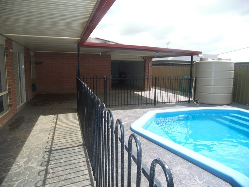 77 General Drive, Paralowie SA 5108