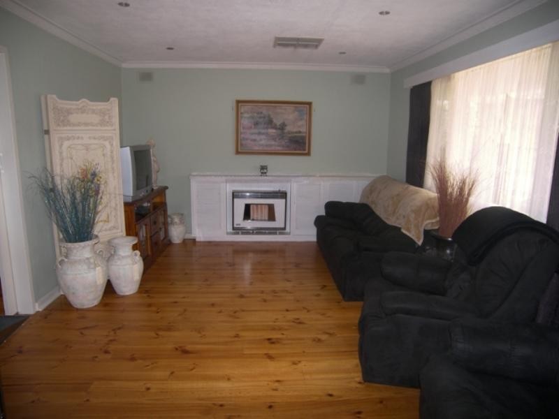 25 Bindi Street, Para Hills West SA 5096