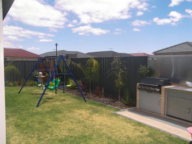 10 St Clair Avenue, Andrews Farm SA 5114