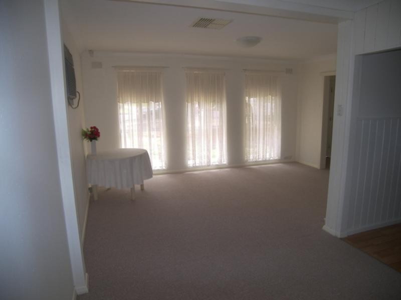 29 Clifford Way, Valley View SA 5093