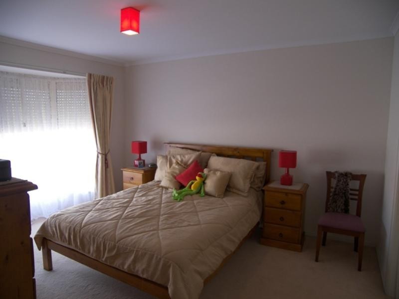 9 Navigator Parade, Smithfield SA 5114