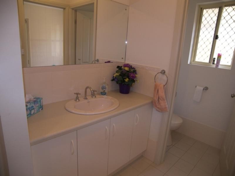 9 Navigator Parade, Smithfield SA 5114