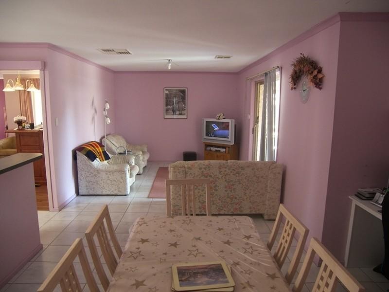 11 McQueen Court, Paralowie SA 5108