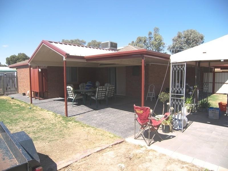 11 McQueen Court, Paralowie SA 5108