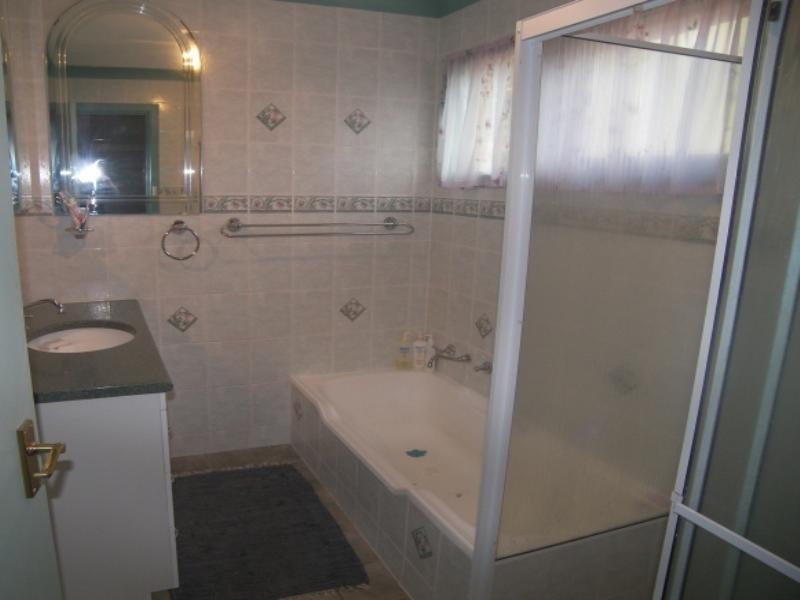 1 Capri Court, Para Hills SA 5096