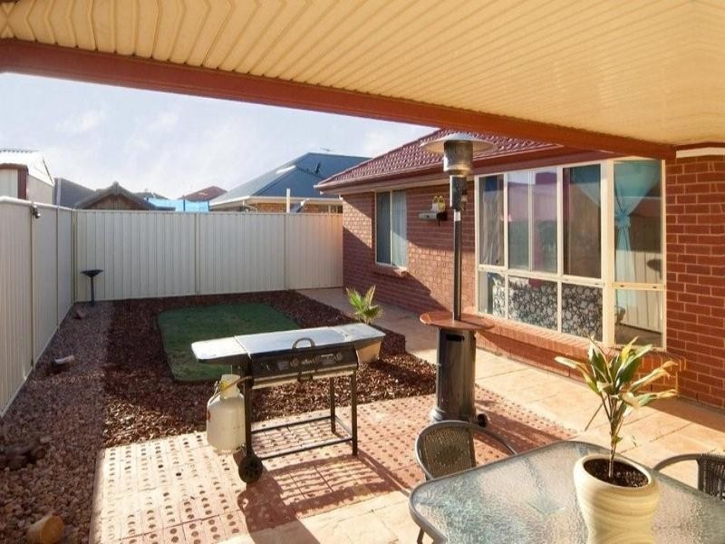 16 Heathpool Street, Burton SA 5110