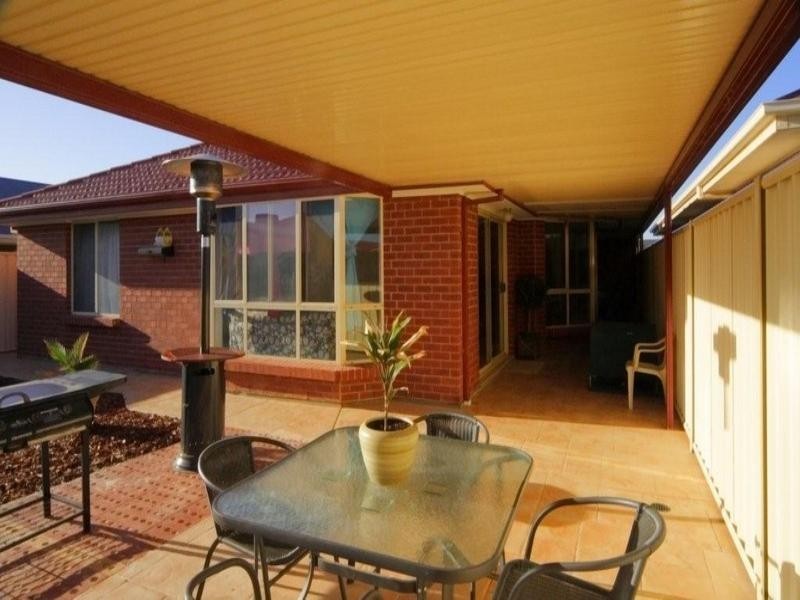 16 Heathpool Street, Burton SA 5110