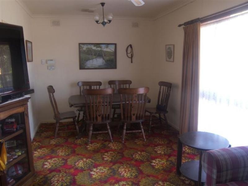 16 Parslow Road, Para Hills SA 5096