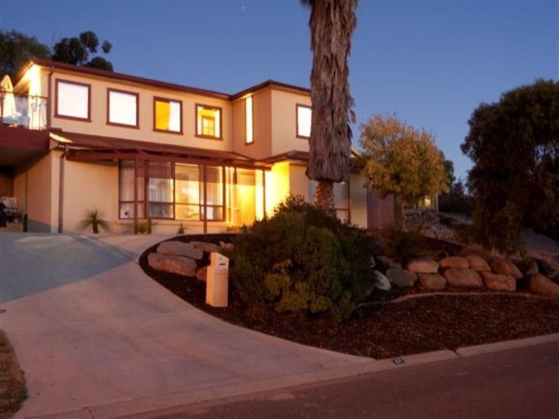 64 Coomurra Drive, Salisbury Heights SA 5109