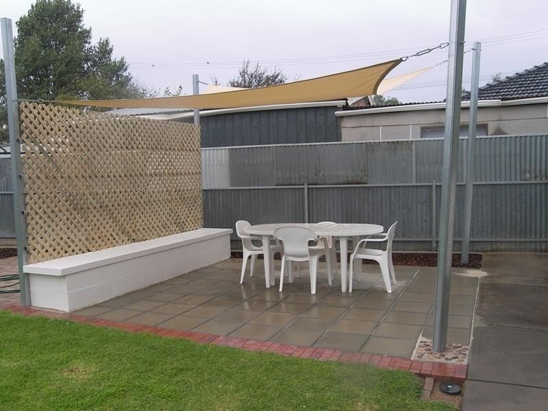 10 Redhill Road, Para Vista SA 5093