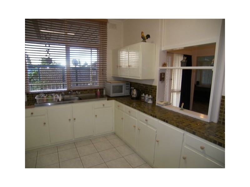 19 Gwender Terrace, Para Hills SA 5096