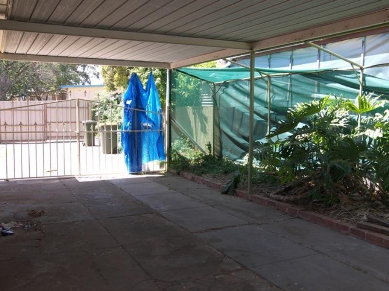 9 Myall Road, Para Hills SA 5096
