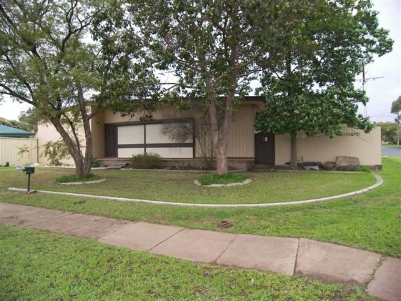 399 Bridge Road, Para Hills SA 5096