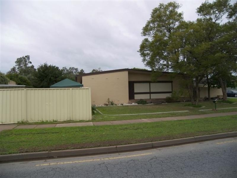 399 Bridge Road, Para Hills SA 5096