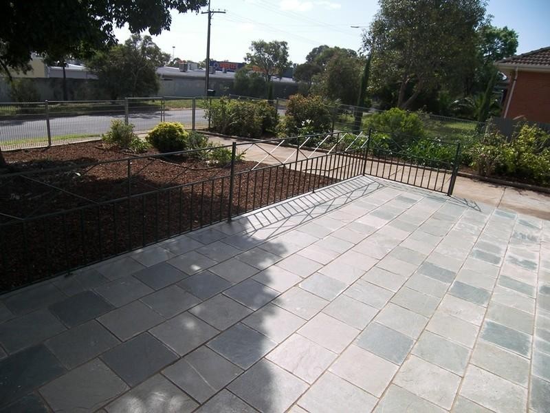 10 Kimba Road, Para Hills SA 5096