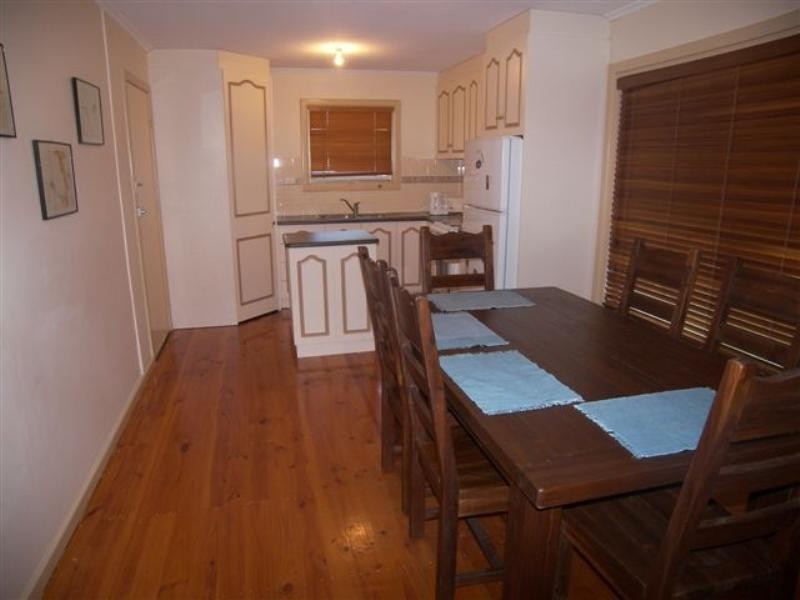 10 Redhill Road, Para Vista SA 5093