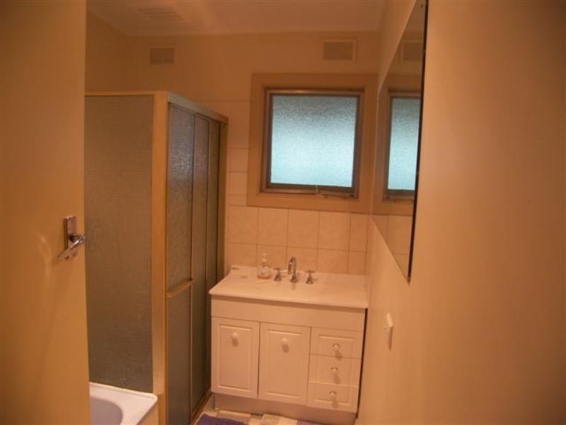 10 Redhill Road, Para Vista SA 5093